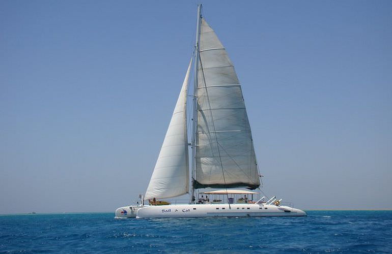 Katamaran & Segelboot Ausflüge in Hurghada